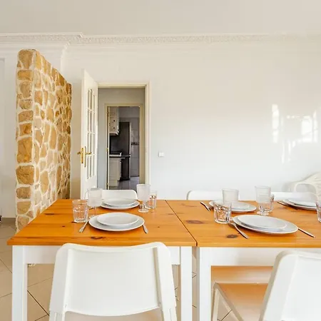 Cozy & Air Conditioning & Large קסקאיס