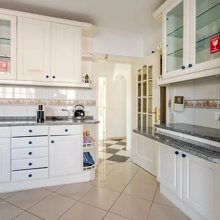 Cozy & Air Conditioning & Large * קסקאיס