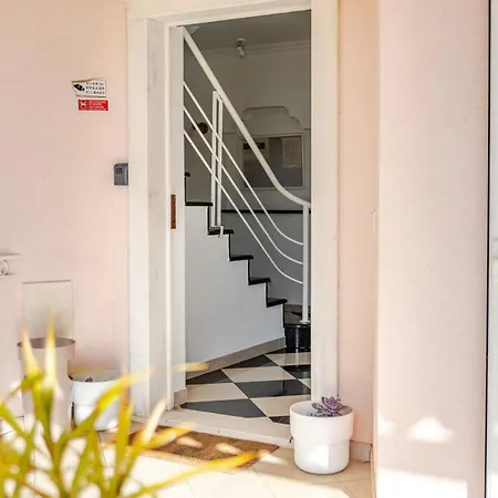 בית הארחה Cozy & Air Conditioning & Large קסקאיס