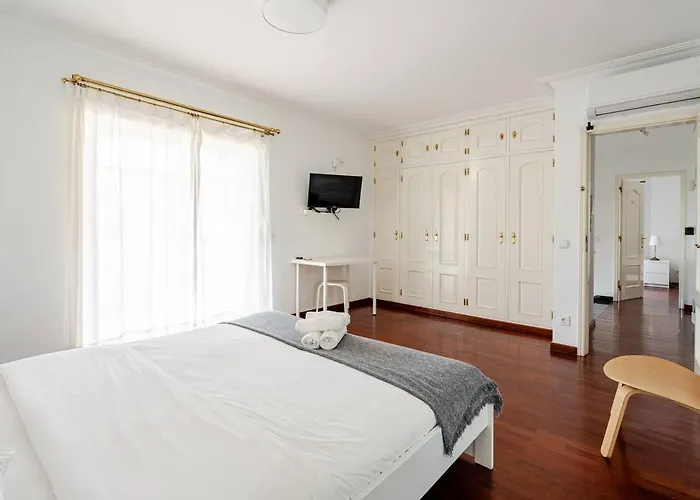 Cozy & Air Conditioning & Large Gæstehus