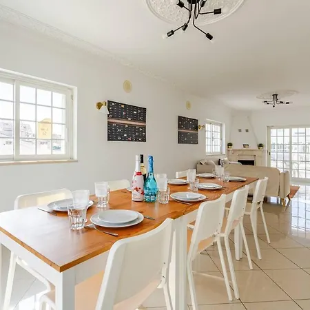 Cozy & Air Conditioning & Large Cascais