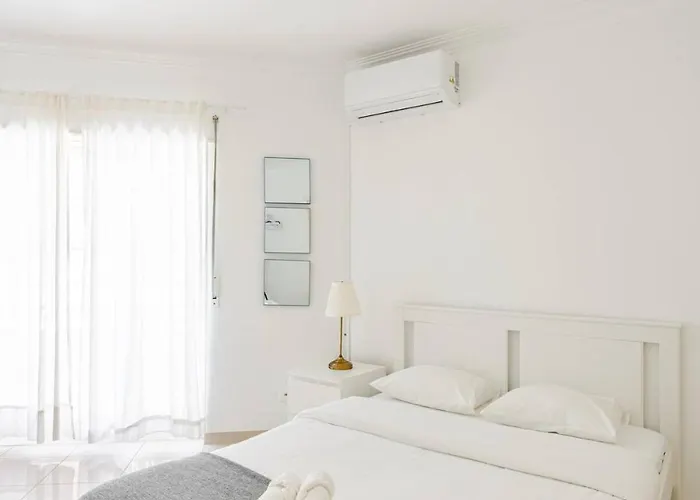 Cozy & Air Conditioning & Large Гостевой дом Кашкайш