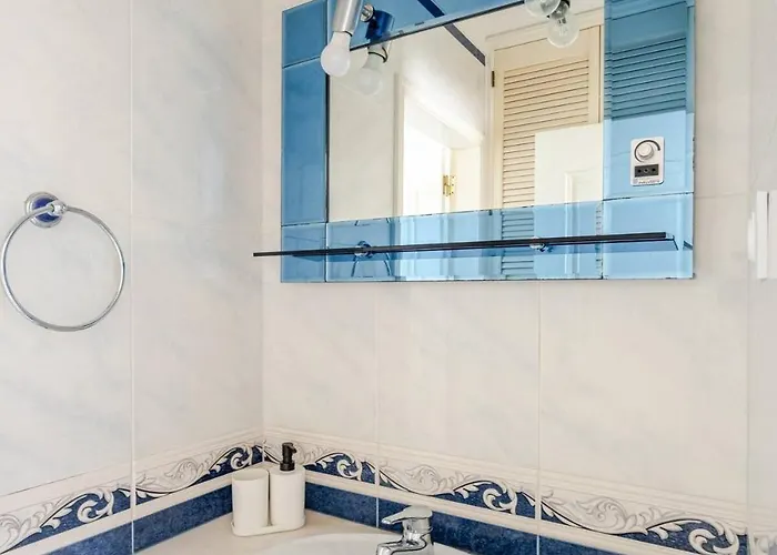 Гостевой дом Cozy & Air Conditioning & Large